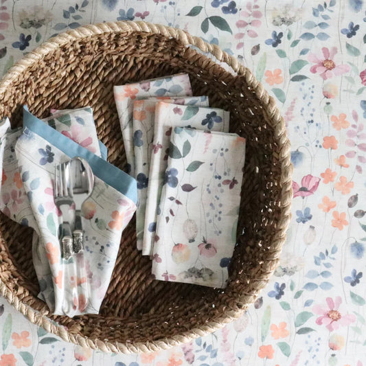 Birds Linen Blended Tablecloth 60 X 120"