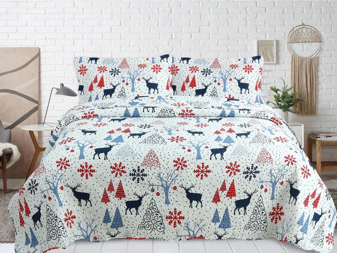 Embossed Printed Quilt Set, Christmas Reindeer