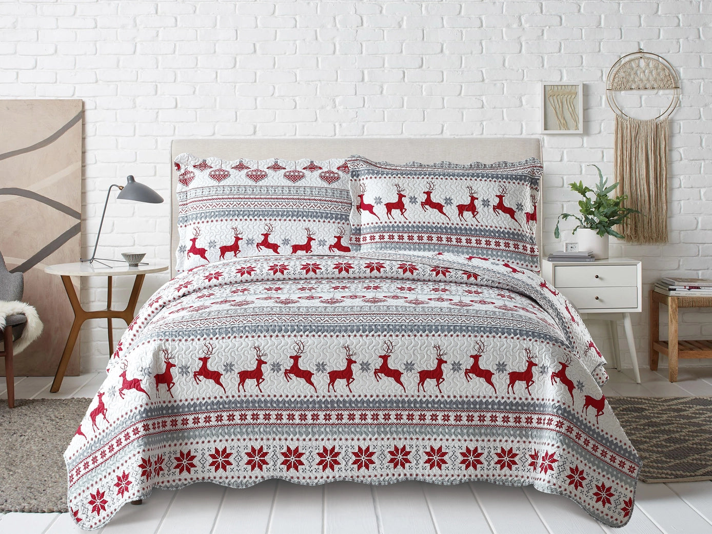Embossed Printed Quilt Set, Christmas Deer.