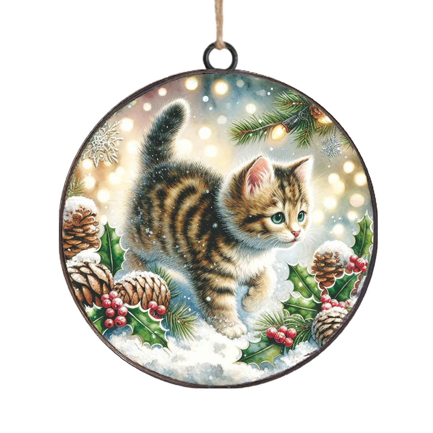 METAL DISC 4" TABBY KITTEN WITH PINE CONES AND HOLLY ORNAMENT