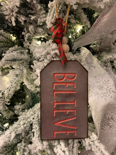 METAL TAG ORNAMENT